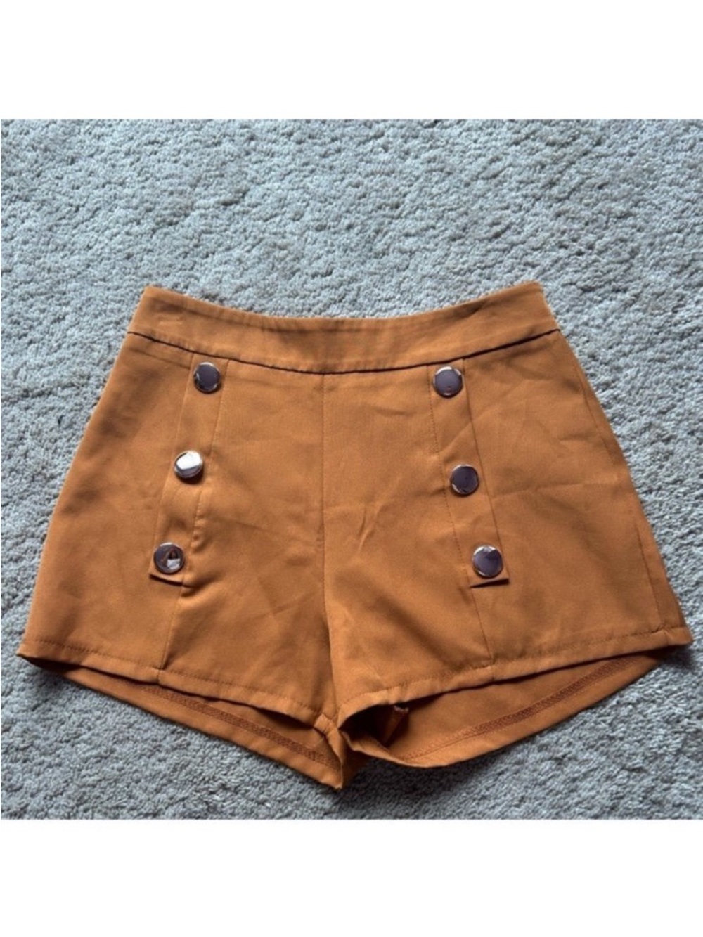 Stylish Buttoned Women's Shorts